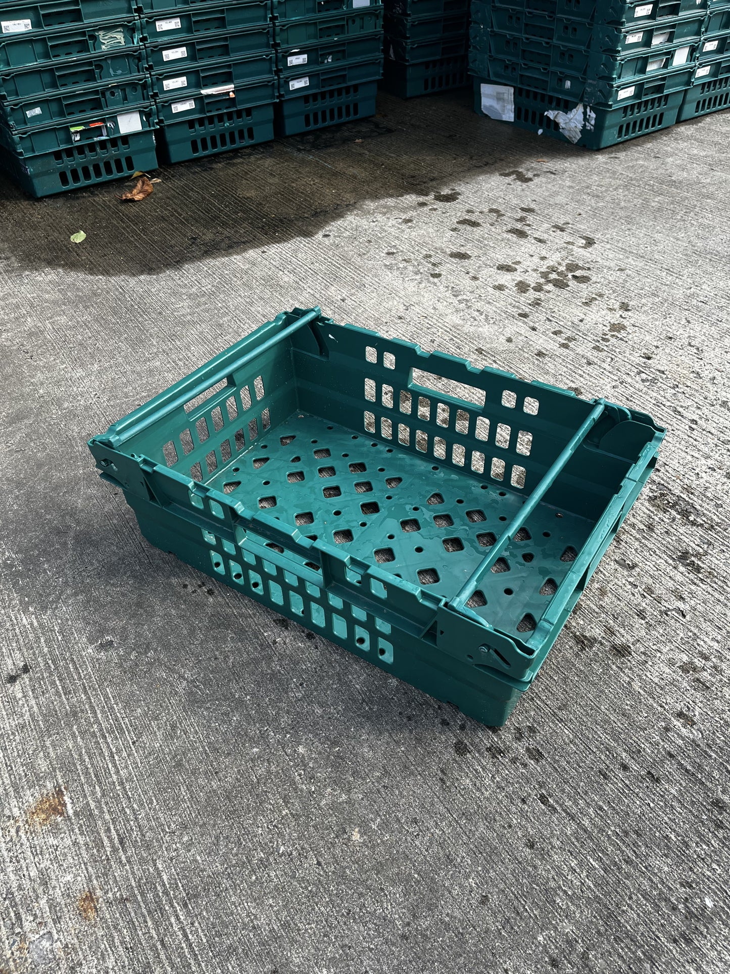 100 Open Arm Bale Trays - Used Free Shipping