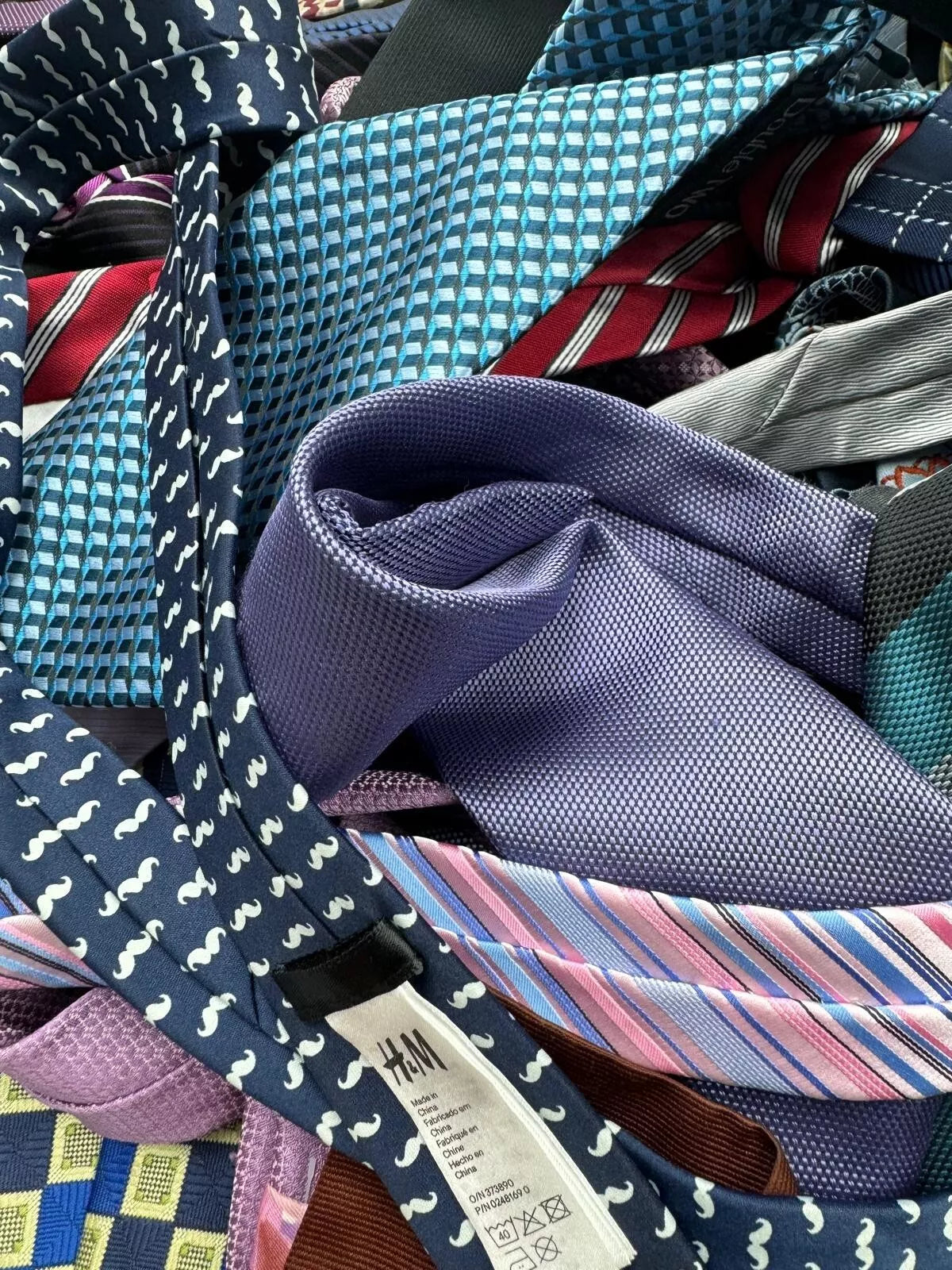 High Street Branded Box Of 200 Mens Ties Unsorted