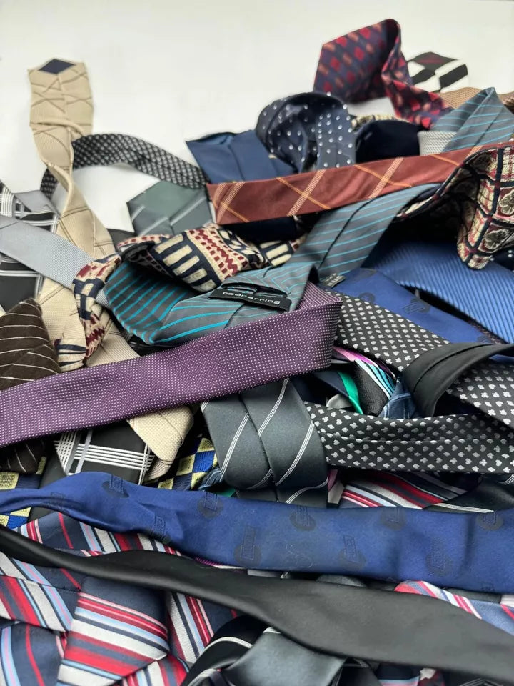 High Street Branded Box Of 200 Mens Ties Unsorted